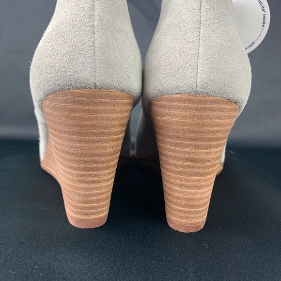 CASLON Willa Oatmeal‎ Gray Suede Chelsea Wedge Booties NWOB - Picture 10 of 11